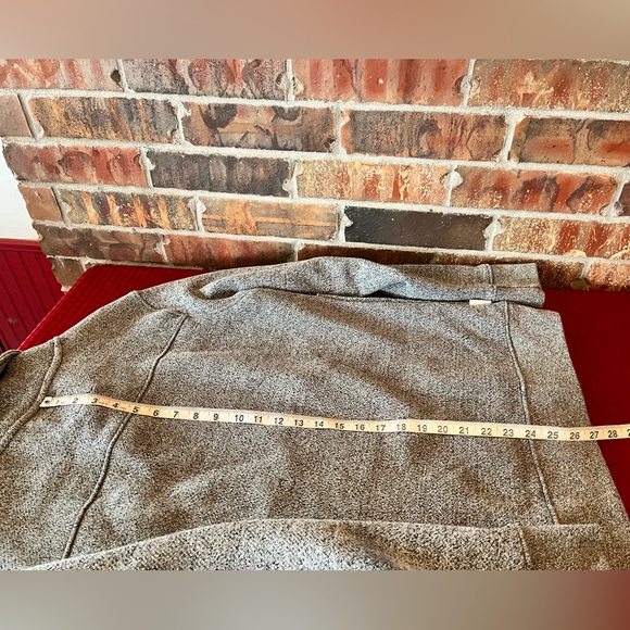 Marc Ecko Cut & Sew Men’s Gray Size: Large Shirt - Picture 5 of 6